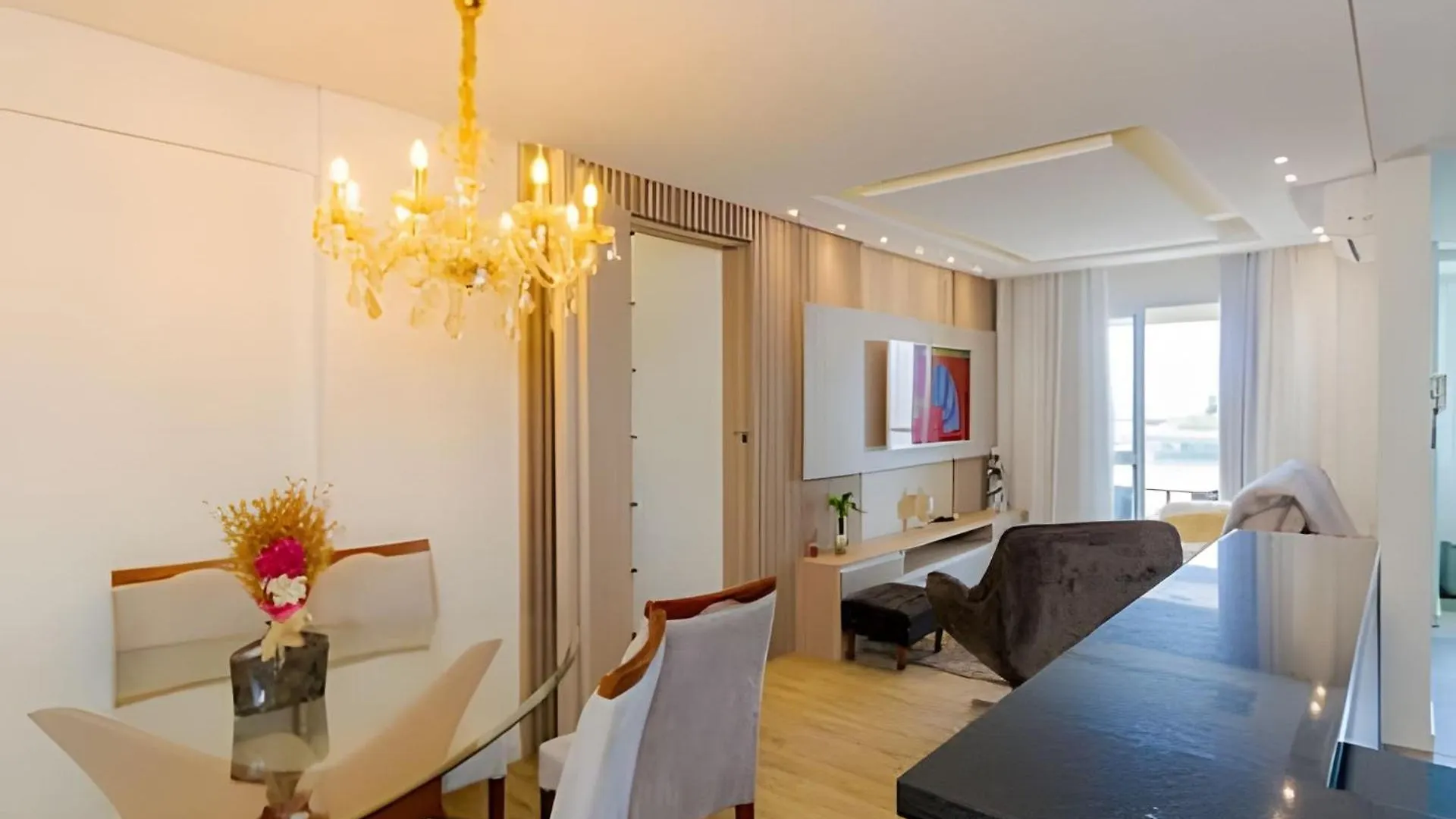 Apartamento Espacoso & Aconchegante - 3 Quartos C/ Ar Condicionado - Ate 12 Pessoas Porto Alegre Brasil