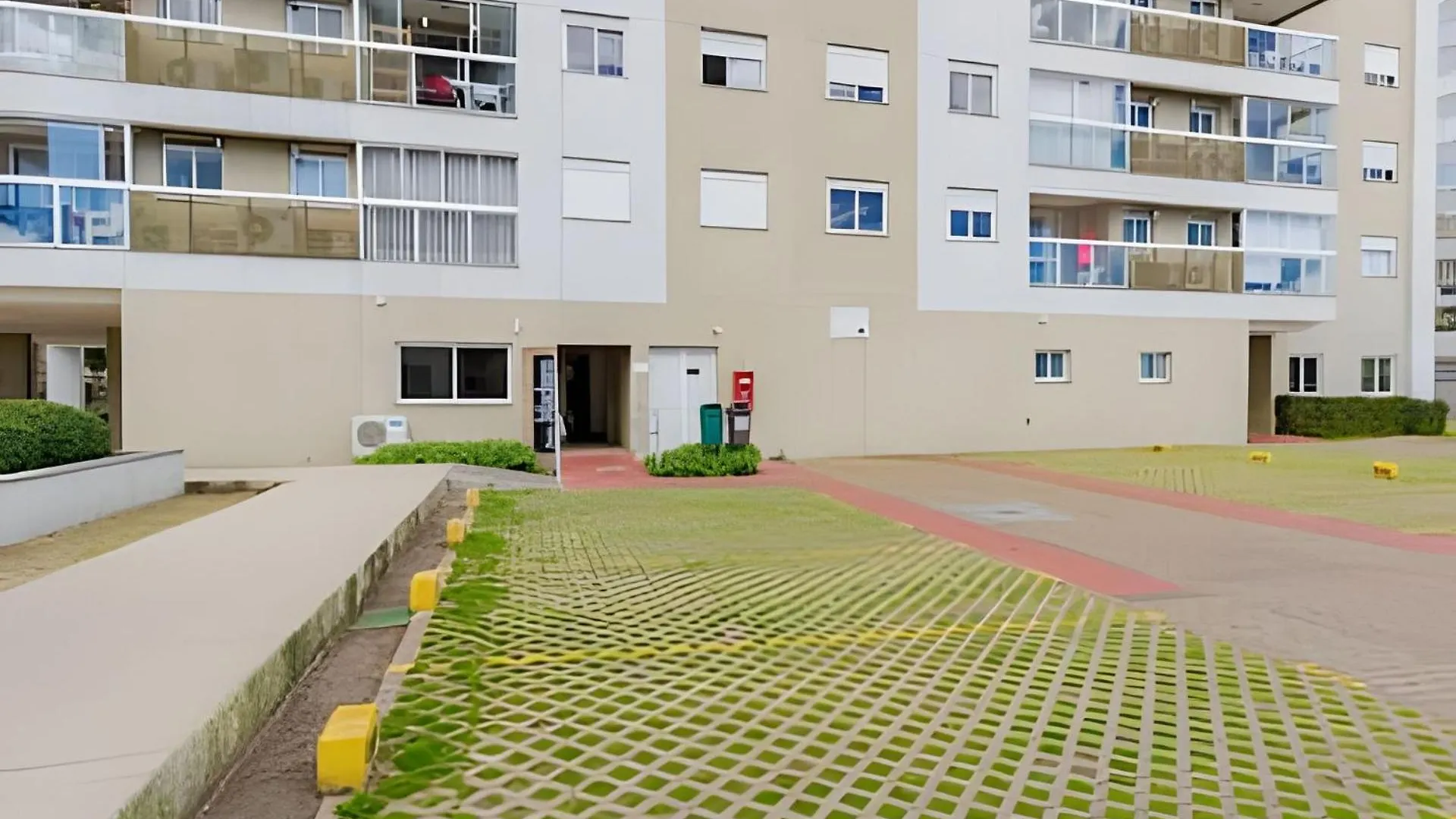 Apartamento Espacoso & Aconchegante - 3 Quartos C/ Ar Condicionado - Ate 12 Pessoas Porto Alegre