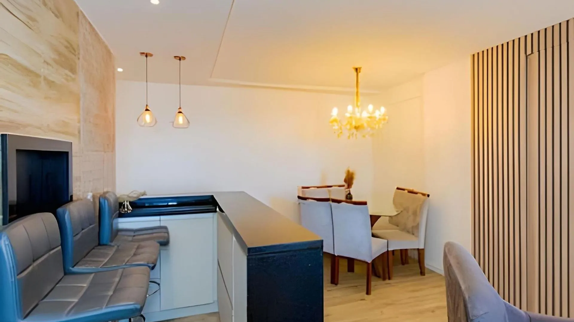 Apartamento Espacoso & Aconchegante - 3 Quartos C/ Ar Condicionado - Ate 12 Pessoas Porto Alegre