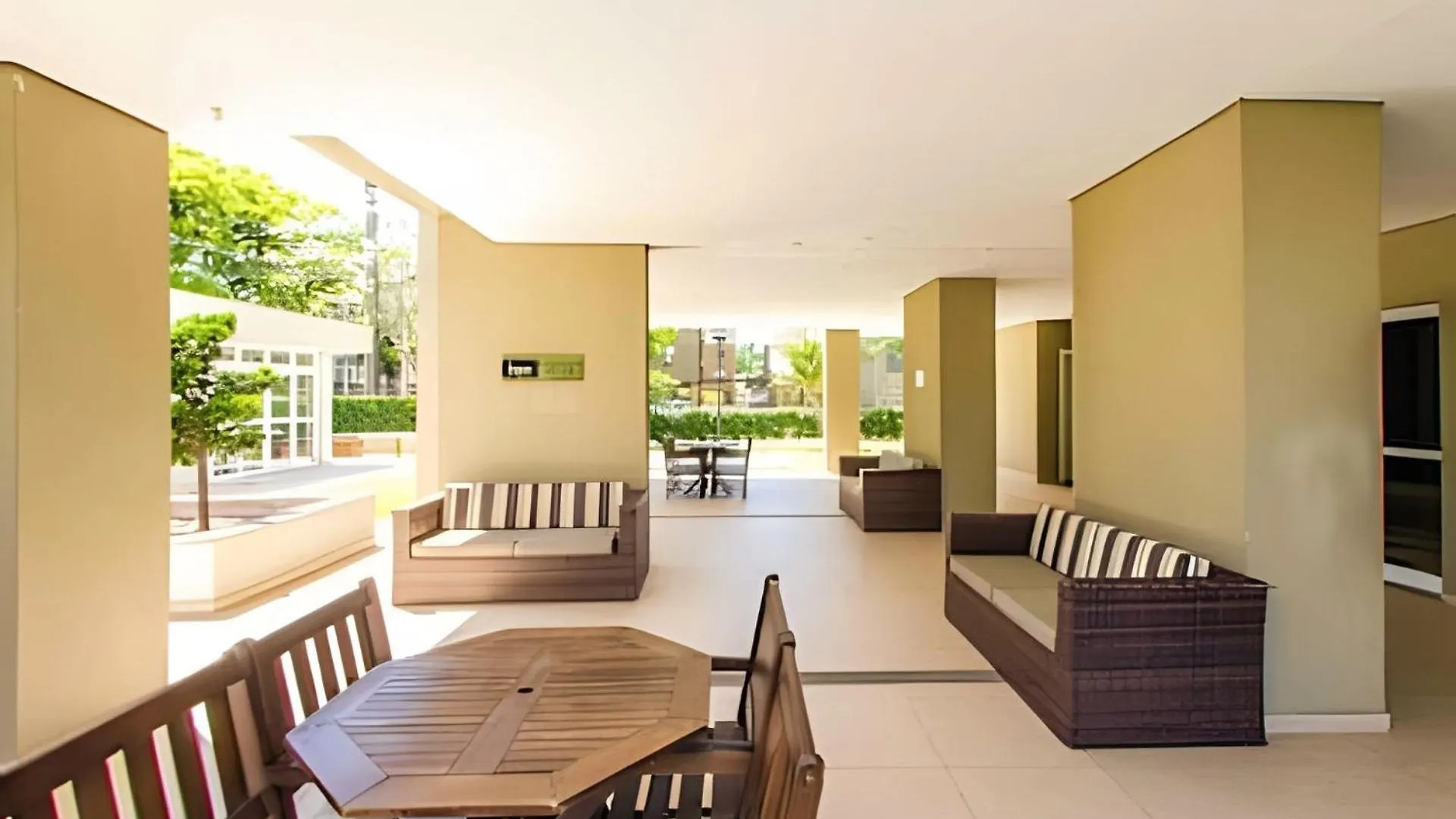 Apartamento Espacoso & Aconchegante - 3 Quartos C/ Ar Condicionado - Ate 12 Pessoas Porto Alegre Brasil